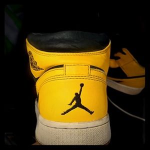 2017 Air Jordan (mid one) size 10.5